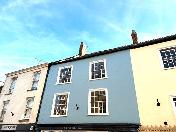 3 Bedroom Flat To Rent In Silver Street, Ilminster, TA19
