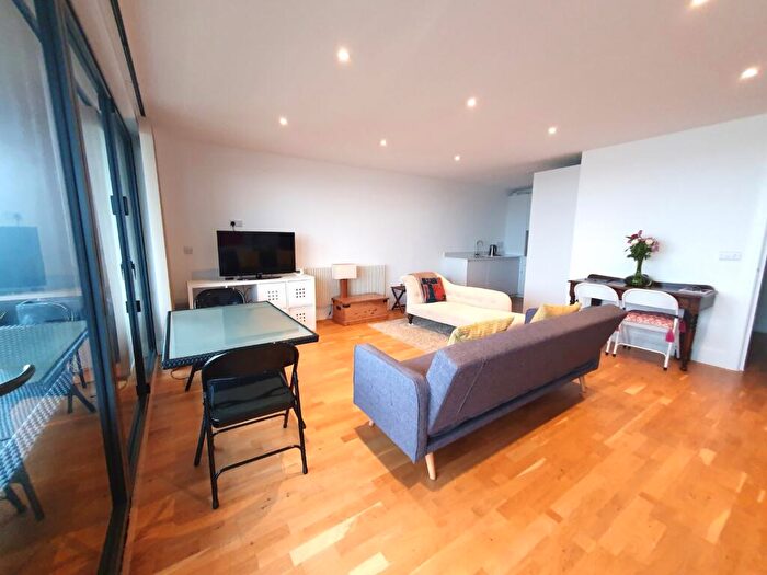 2 Bedroom Flat To Rent In Bay View Apartments, Morris Avenue, Herne Bay, Kent, CT6