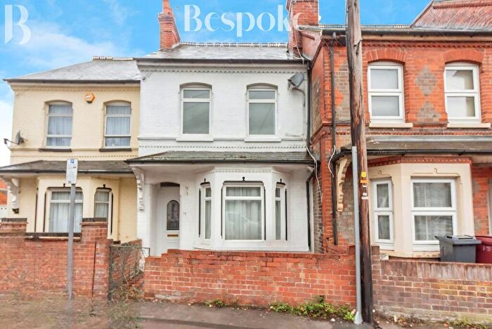 3 Bedroom Terraced House For Sale In Salisbury Road, Reading, RG30