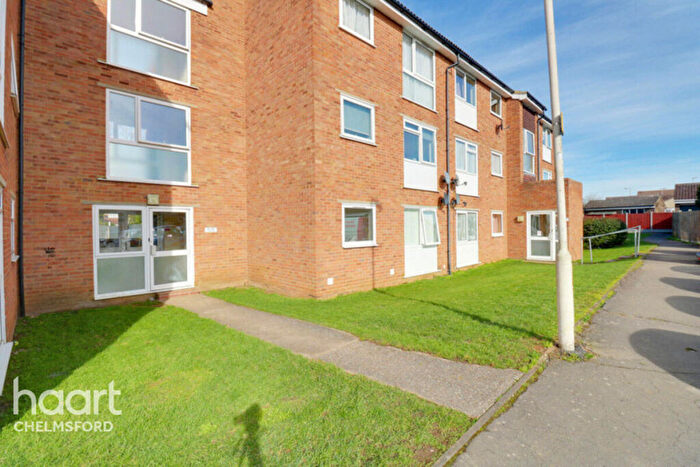 2 Bedroom Apartment For Sale In Crocus Way, Chelmsford, CM1