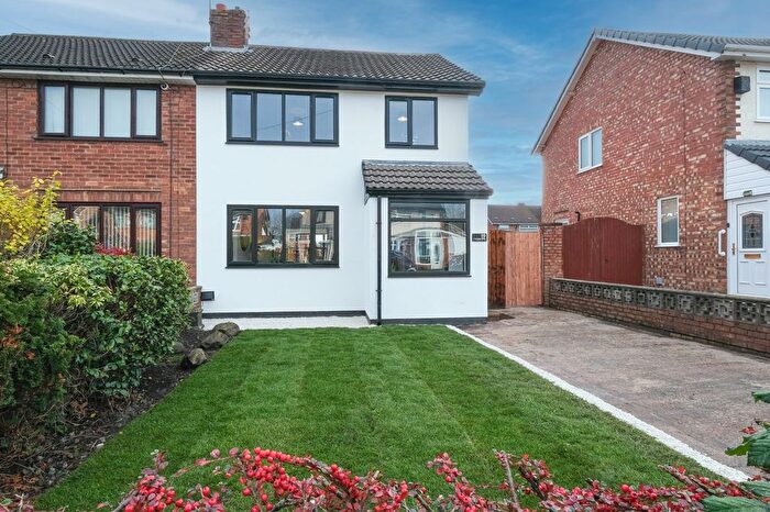 3 Bedroom Semi-Detached House For Sale In Oxford Drive, Halewood, L26