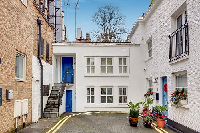 Studio To Rent In Inverness Mews, Bayswater, W2