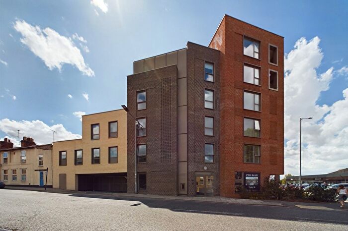 3 Bedroom Flat To Rent In The Lantern, Tayfen Road, Bury St Edmunds, Suffolk., IP33