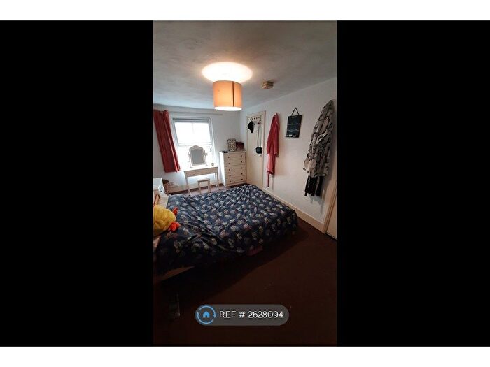 1 Bedroom Flat To Rent In South Street, Brighton, BN1