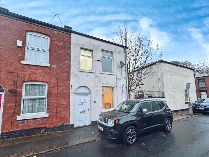 2 Bedroom End Of Terrace House To Rent In Bass Street, Dukinfield, Greater Manchester, SK16