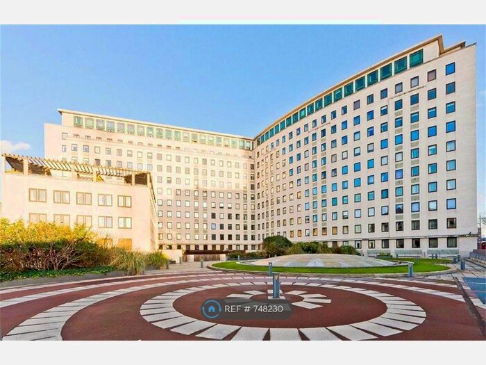 2 Bedroom Flat To Rent In Whitehouse Apartments, London, SE1