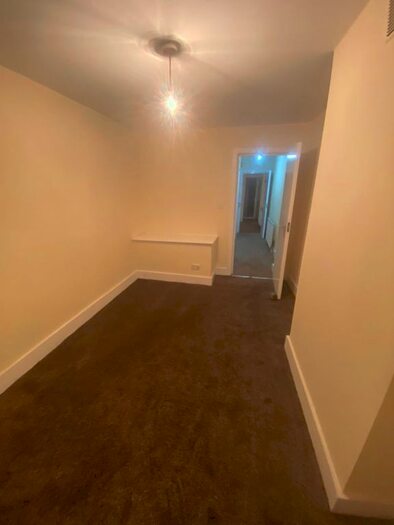 1 Bedroom Flat To Rent In St. Antonys Road, Fo0Rest Gate E7