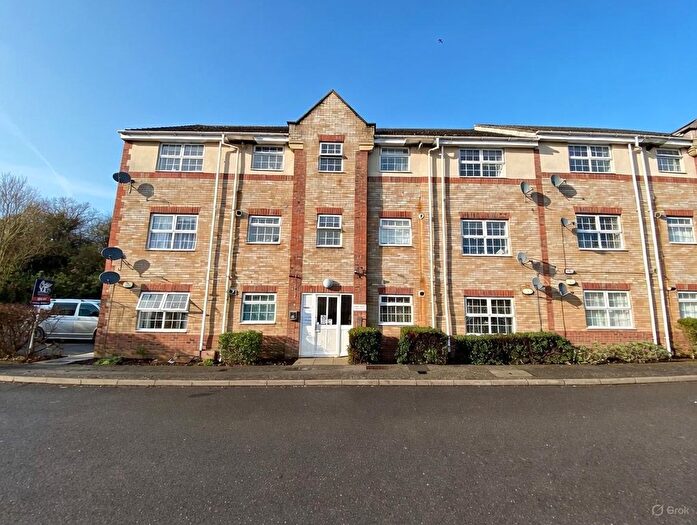 2 Bedroom Flat To Rent In Maunder Close, Grays, RM16