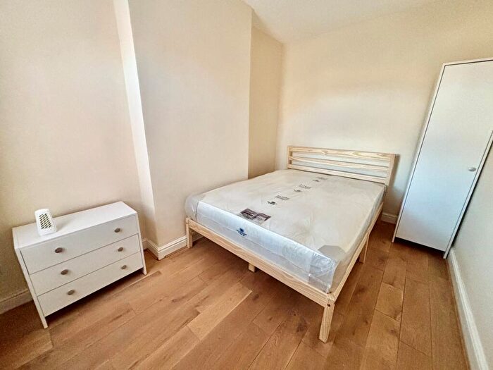 Studio To Rent In Gillingham Road, Gillingham, ME7
