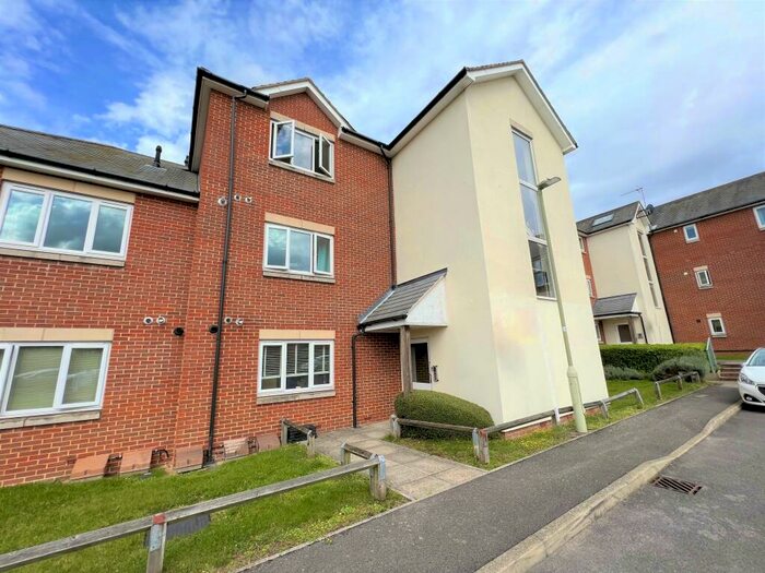 2 Bedroom Flat To Rent In William Morris Close, Oxford, OX4