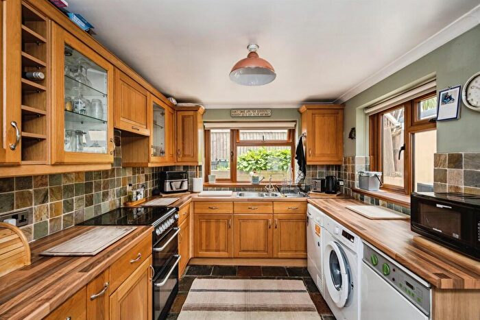 3 Bedroom Terraced House For Sale In Church Road, Seven Sisters, Neath, SA10
