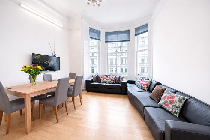 2 Bedroom Flat To Rent In Cromwell Road, London, SW7
