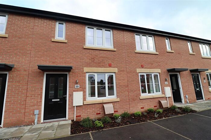2 Bedroom Property For Sale In Nightingale Drive, Kirkella, HU10