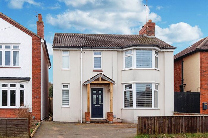 4 Bedroom Detached House For Sale In The Drive, Wellingborough, NN8