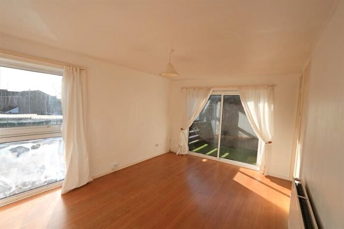 1 Bedroom Flat To Rent In Ripley Walk, Corby, NN18