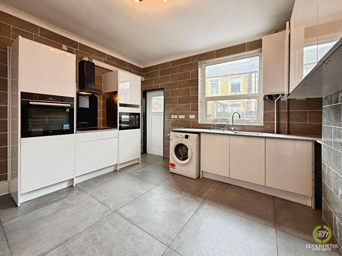3 Bedroom Terraced House For Sale In Cross Street, Briercliffe, BB10