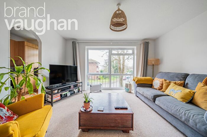 1 Bedroom Flat To Rent In Attree Court, Tower Road, Brighton, East Sussex, BN2