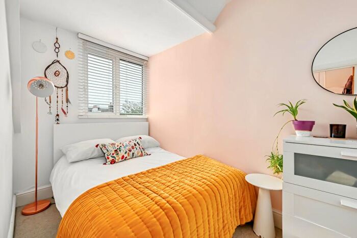 1 Bedroom Flat For Sale In Lancaster Road, Brighton, BN1