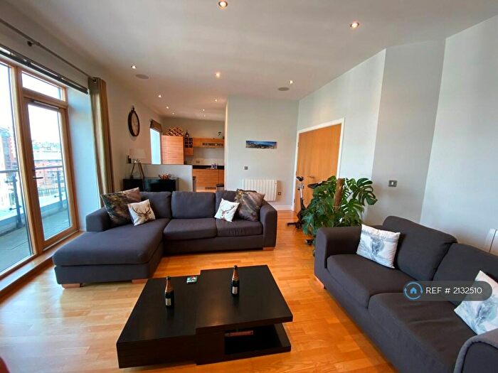 2 Bedroom Penthouse To Rent In Mackenzie House, Leeds, LS10