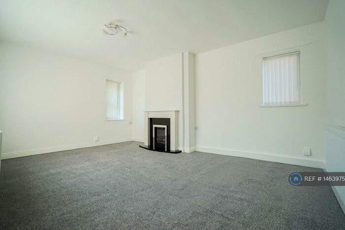 3 Bedroom Semi-Detached House To Rent In Aycliffe Avenue, Gateshead, NE9