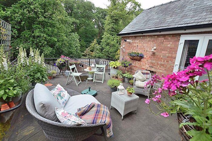 4 Bedroom Apartment For Sale In Flat, Station Road, Woodhall Spa, LN10