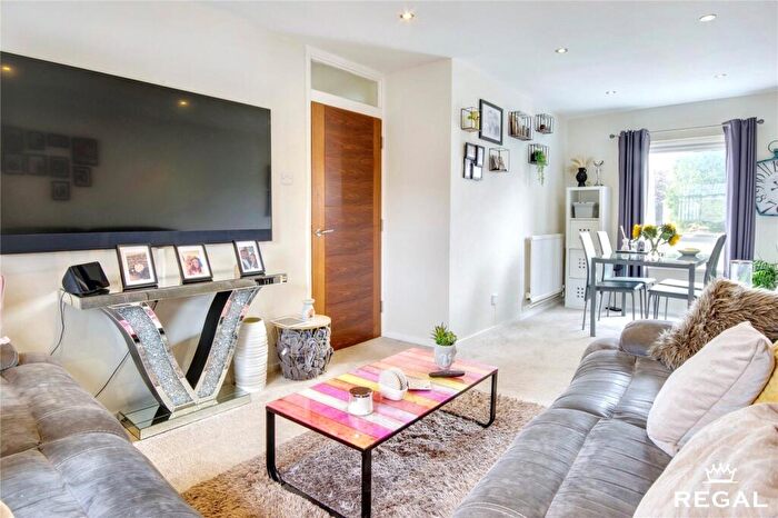 2 Bedroom Apartment For Sale In Knowlton Road, Canford Heath, Poole, BH17