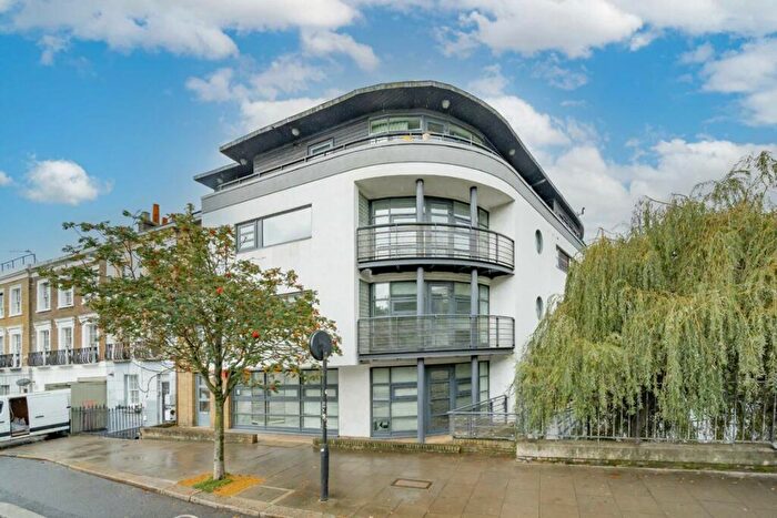 1 Bedroom Flat To Rent In Royal College Street, Camden, NW1