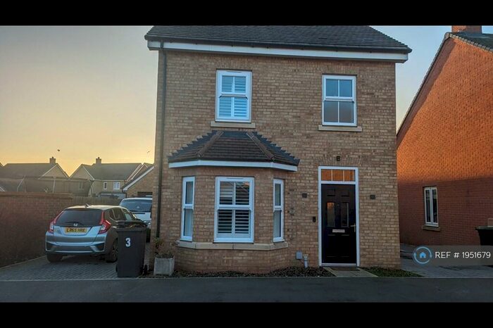 3 Bedroom Detached House To Rent In Carter Meadow, Biggleswade, SG18
