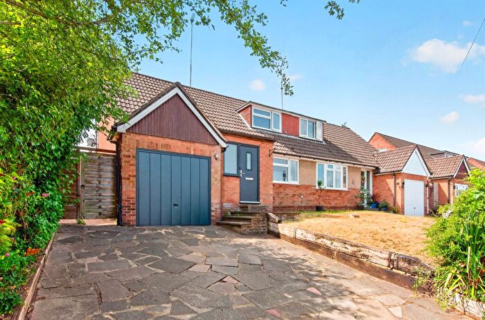 4 Bedroom Chalet For Sale In The Coppins, Markyate, St. Albans, AL3