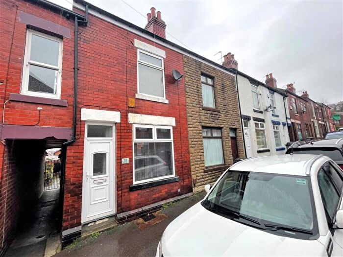 3 Bedroom Terraced House For Sale In Helmton Road, Woodseats, Sheffield, S8