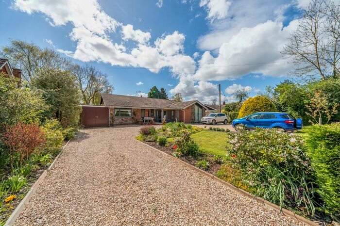 4 Bedroom Detached Bungalow For Sale In Kingsland, Herefordshire, HR6