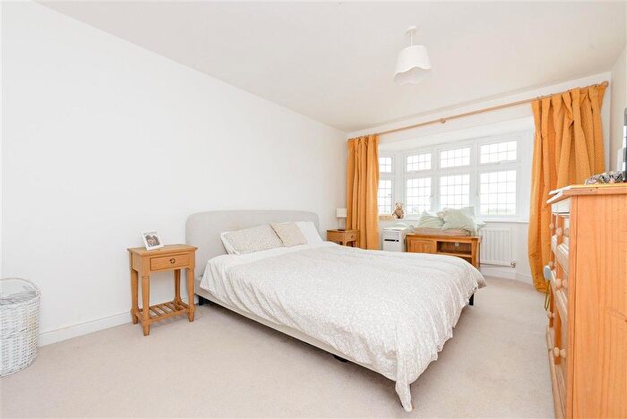3 Bedroom Detached House For Sale In Hagelstowe Avenue, High Halstow, Rochester, Kent, ME3