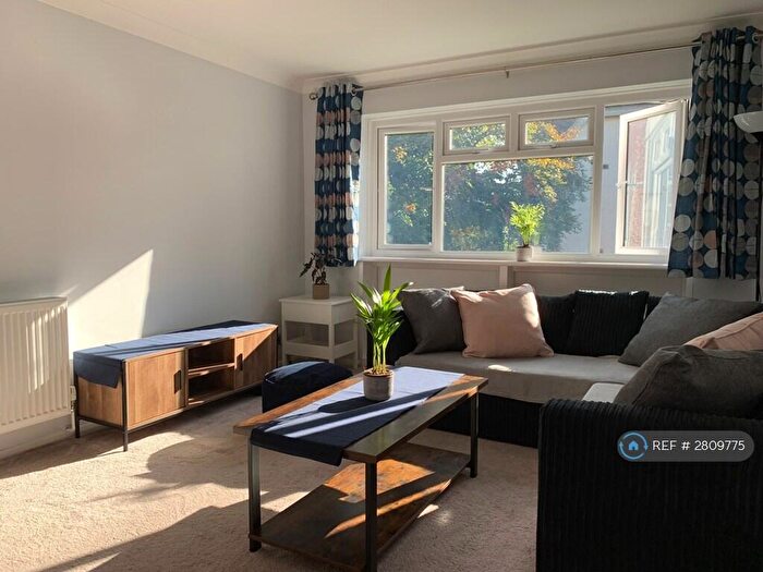 2 Bedroom Flat To Rent In Spencer Road, Croydon, CR2