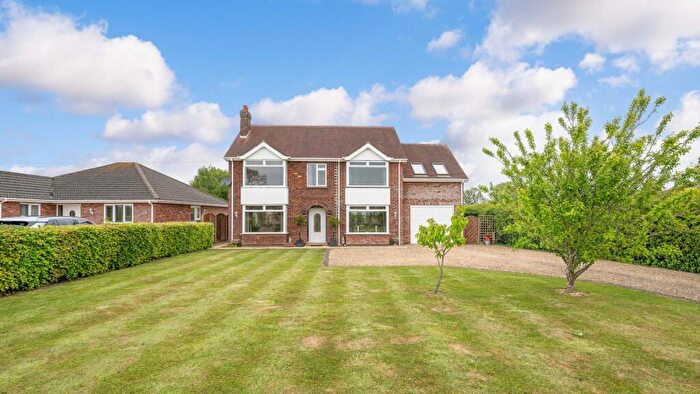 6 Bedroom Detached House For Sale In Low Road, Friskney, PE22