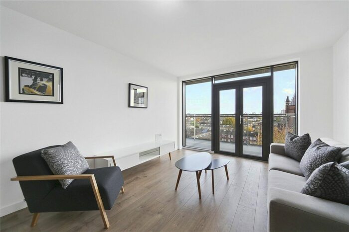 2 Bedroom Flat To Rent In Beechwood Road, London E8