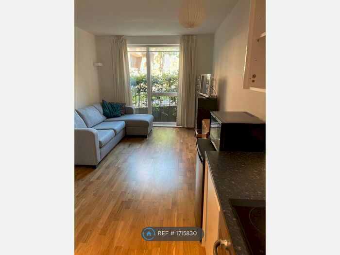 1 Bedroom Flat To Rent In Willingham Terrace, London, NW5