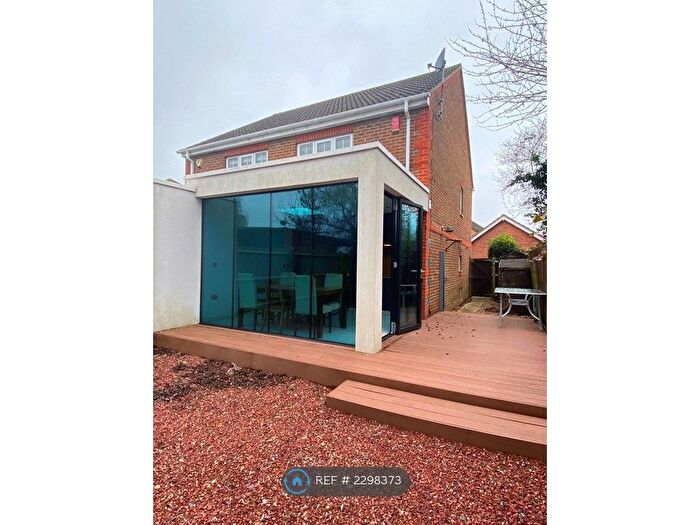 2 Bedroom Semi-Detached House To Rent In The Limes, Windsor, SL4