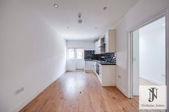 1 Bedroom Flat To Rent In West Green Road, London, N15