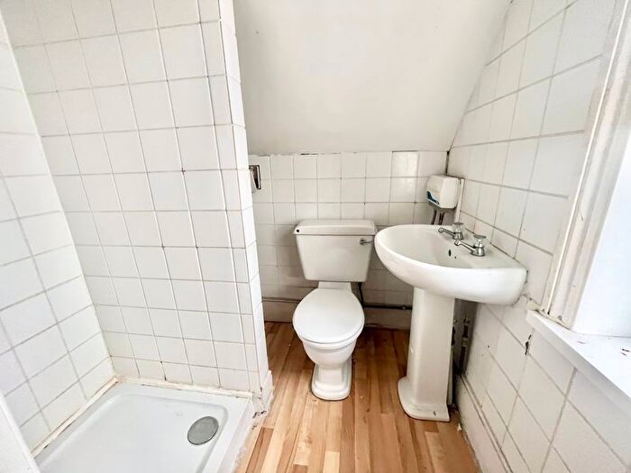 6 Bedroom End Of Terrace House For Sale In John Street, Brierley Hill, DY5