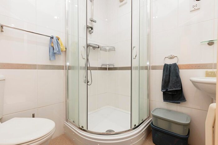 3 Bedroom Flat To Rent In Abbey Mill, , Mill Street, GL20