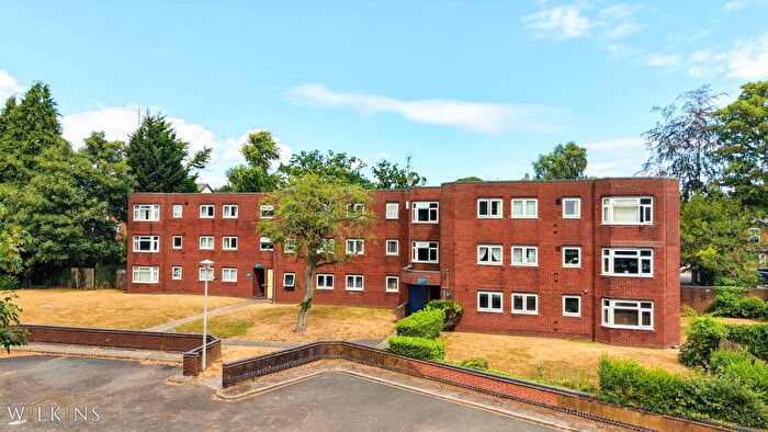2 Bedroom Flat For Sale In Ethelred Close, Sutton Coldfield, West Midlands, B74