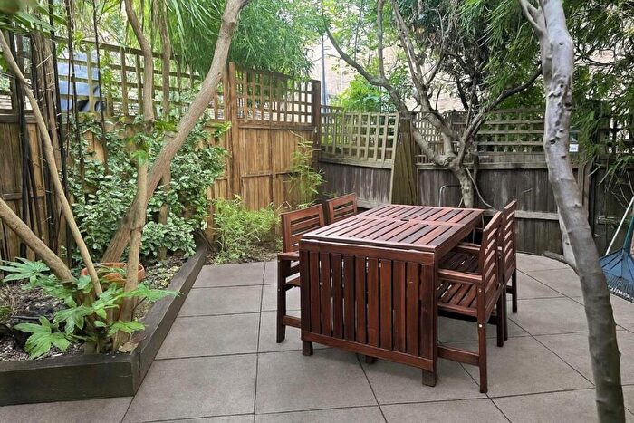 2 Bedroom Flat For Sale In Salusbury Road, Queen's Park, NW6