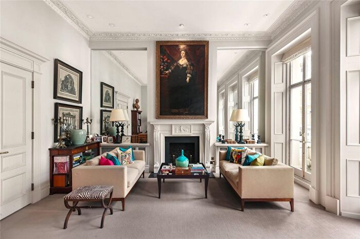 2 Bedroom Flat For Sale In Onslow Gardens, South Kensington, London, SW7
