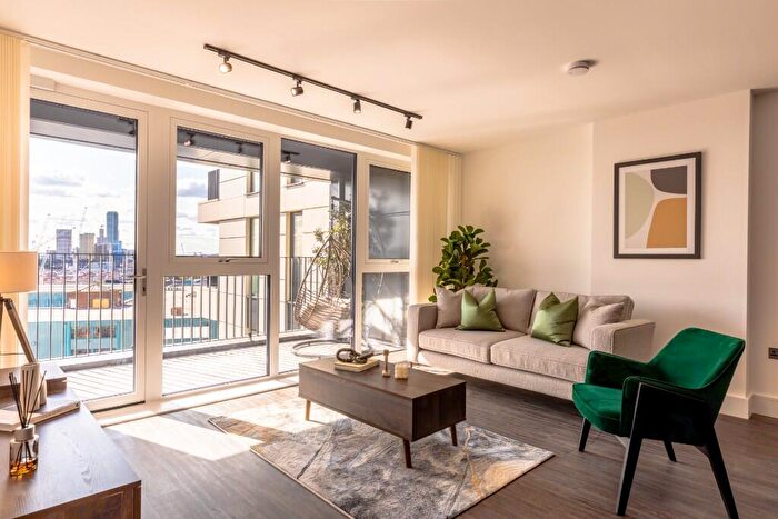 2 Bedroom Flat To Rent In Flat, Mitre Yard, - Scrubs Lane, London, NW10