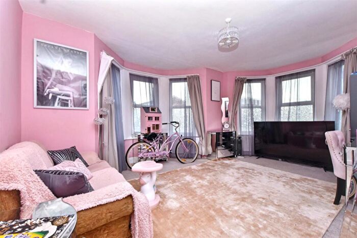 2 Bedroom End Of Terrace House For Sale In Barden Road, Eastbourne, BN22