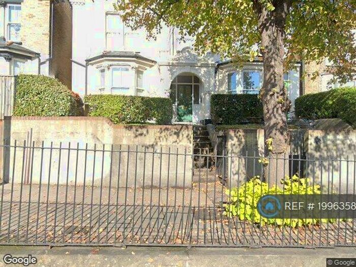 2 Bedroom Flat To Rent In Railway Street, Gillingham, ME7