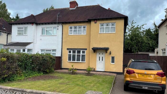 3 Bedroom Detached House To Rent In Mclean Road, Wolverhampton, WV10