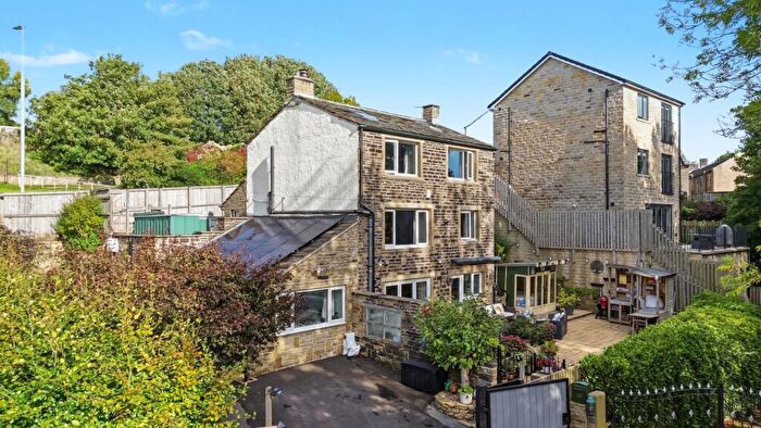 3 Bedroom Detached House For Sale In Longwood Road, Longwood, Huddersfield, HD3