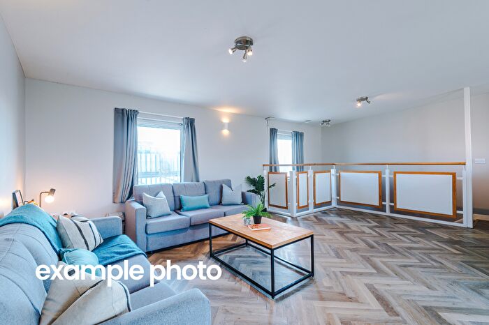 2 Bedroom Property To Rent In Flat, Mayfair Court, Manchester, M14