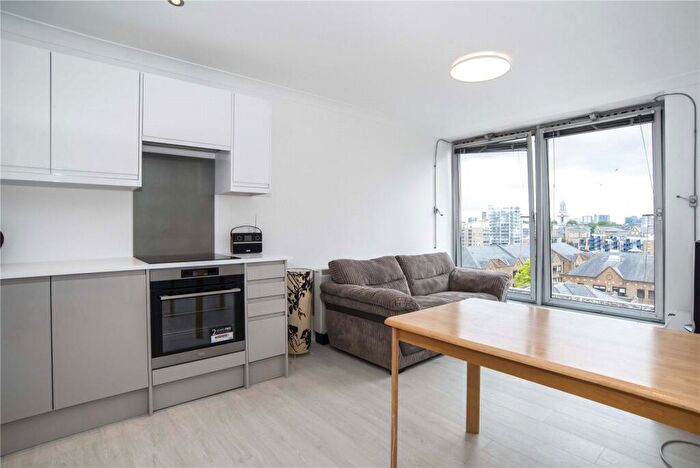 1 Bedroom Apartment To Rent In Horseferry Road, London, E14